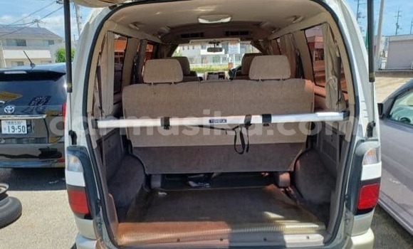 Acheter Occasion Voiture Toyota Granvia Blanc à Beitbridge, Matabeleland South Acheter Occasion Voiture Toyota Granvia Blanc à Beitbridge, Matabeleland South