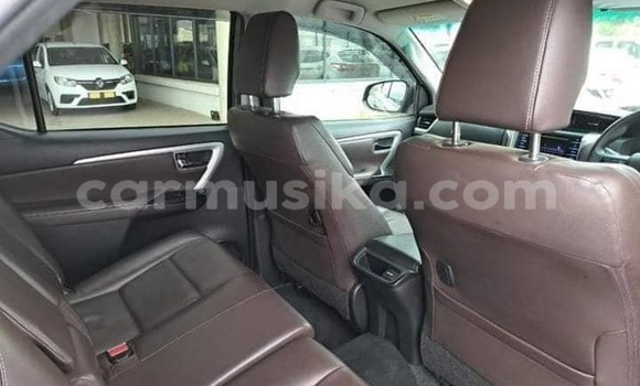 Buy Used Toyota Fortuner Silver Car in Beitbridge in Matabeleland South Buy Used Toyota Fortuner Silver Car in Beitbridge in Matabeleland South