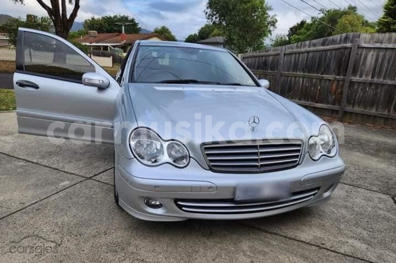 Big with watermark mercedes benz e200 matabeleland south beitbridge 33769