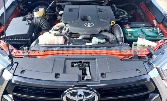 Tenga Tsaru Toyota Hilux Beige Mota in Beitbridge in Matabeleland South Tenga Tsaru Toyota Hilux Beige Mota in Beitbridge in Matabeleland South