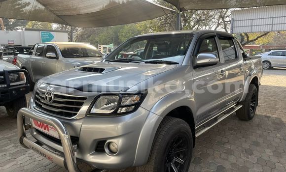 Nunua Ilio tumika Toyota Hilux Fedha Gari ndani ya Beitbridge nchini Matabeleland Kusini