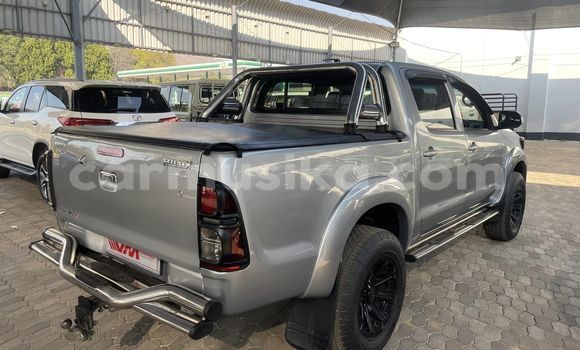 Buy Used Toyota Hilux Silver Car in Beitbridge in Matabeleland South Buy Used Toyota Hilux Silver Car in Beitbridge in Matabeleland South