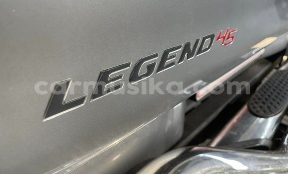 Buy Used Toyota Hilux Silver Car in Beitbridge in Matabeleland South Buy Used Toyota Hilux Silver Car in Beitbridge in Matabeleland South