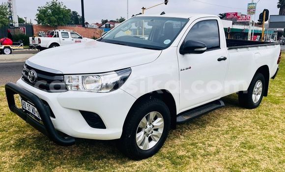 Nunua Ilio tumika Toyota Hilux Nyeupe Gari ndani ya Beitbridge nchini Matabeleland Kusini Nunua Ilio tumika Toyota Hilux Nyeupe Gari ndani ya Beitbridge nchini Matabeleland Kusini