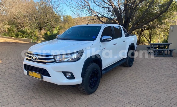 Tenga Tsaru Toyota Hilux Chena Mota in Beitbridge in Matabeleland South Tenga Tsaru Toyota Hilux Chena Mota in Beitbridge in Matabeleland South