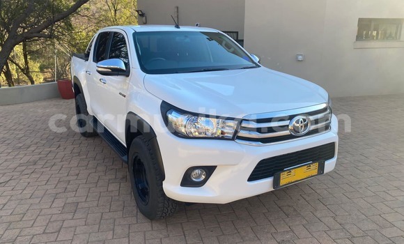 Acheter Occasion Voiture Toyota Hilux Blanc à Beitbridge, Matabeleland South Acheter Occasion Voiture Toyota Hilux Blanc à Beitbridge, Matabeleland South