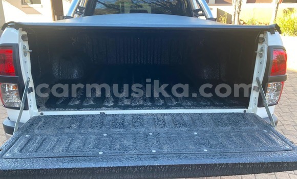 Acheter Occasion Voiture Toyota Hilux Blanc à Beitbridge, Matabeleland South Acheter Occasion Voiture Toyota Hilux Blanc à Beitbridge, Matabeleland South