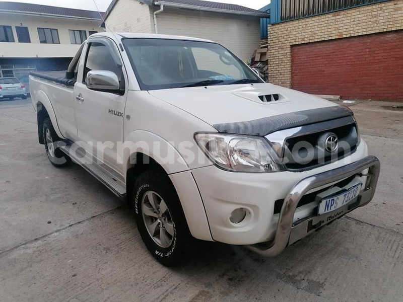 Big with watermark toyota hilux matabeleland south beitbridge 33779