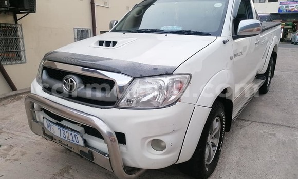 Buy Used Toyota Hilux White Car in Beitbridge in Matabeleland South Buy Used Toyota Hilux White Car in Beitbridge in Matabeleland South