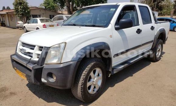 Acheter Occasion Voiture Isuzu D–MAX Blanc à Harare, Harare