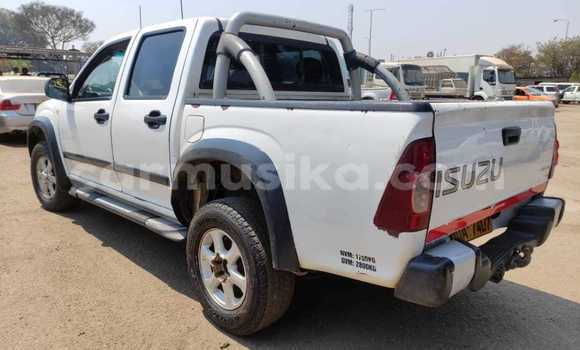 Tenga Tsaru Isuzu D–MAX Chena Mota in Harare in Harare Tenga Tsaru Isuzu D–MAX Chena Mota in Harare in Harare