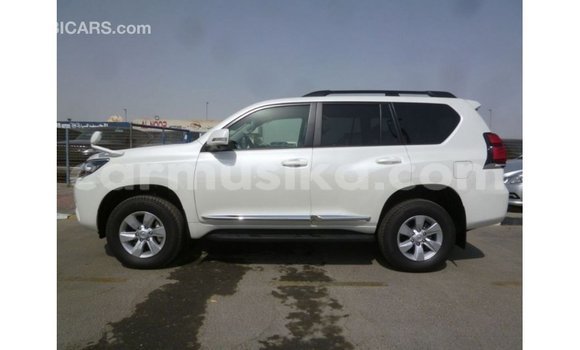 Buy Import Toyota Prado White Car in Import - Dubai in Harare Buy Import Toyota Prado White Car in Import - Dubai in Harare