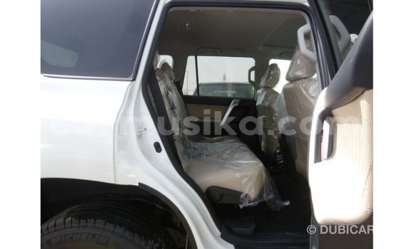 Buy Import Toyota Prado White Car in Import - Dubai in Harare Buy Import Toyota Prado White Car in Import - Dubai in Harare