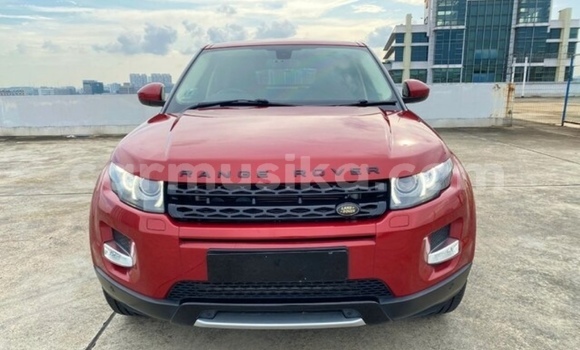 Acheter Occasion Voiture Land Rover Range Rover Evoque Rouge à Beitbridge, Matabeleland South Acheter Occasion Voiture Land Rover Range Rover Evoque Rouge à Beitbridge, Matabeleland South