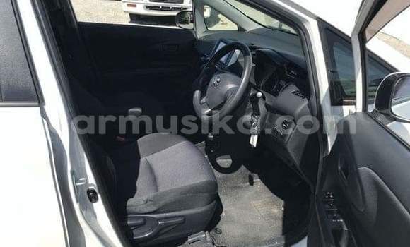 Acheter Occasion Voiture Toyota Wish Blanc à Beitbridge, Matabeleland South Acheter Occasion Voiture Toyota Wish Blanc à Beitbridge, Matabeleland South