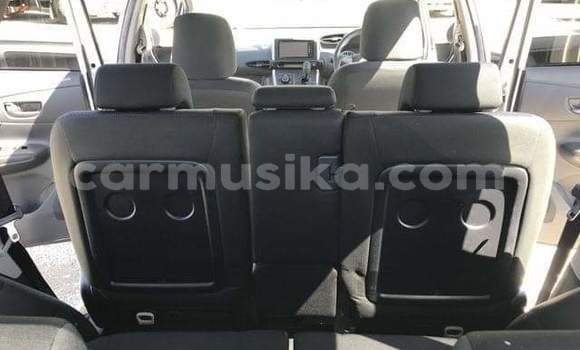 Acheter Occasion Voiture Toyota Wish Blanc à Beitbridge, Matabeleland South Acheter Occasion Voiture Toyota Wish Blanc à Beitbridge, Matabeleland South