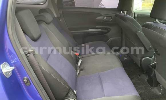 Buy Used Toyota Wish Blue Car in Beitbridge in Matabeleland South Buy Used Toyota Wish Blue Car in Beitbridge in Matabeleland South