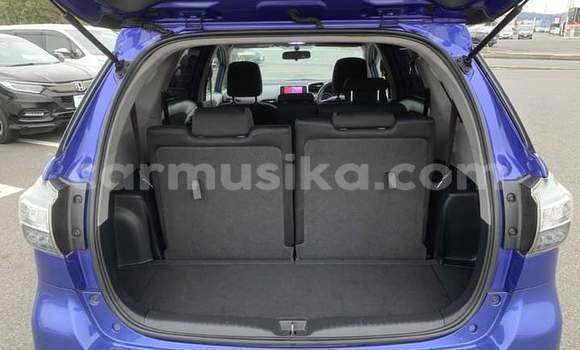 Buy Used Toyota Wish Blue Car in Beitbridge in Matabeleland South Buy Used Toyota Wish Blue Car in Beitbridge in Matabeleland South