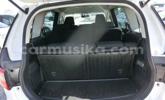 Tenga Tsaru Mazda Premacy Chena Mota in Beitbridge in Matabeleland South Tenga Tsaru Mazda Premacy Chena Mota in Beitbridge in Matabeleland South