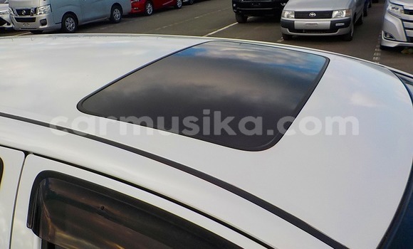 Buy Used Toyota Wish White Car in Beitbridge in Matabeleland South Buy Used Toyota Wish White Car in Beitbridge in Matabeleland South