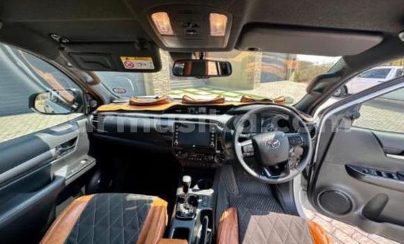 Tenga Tsaru Toyota Hilux Chena Mota in Beitbridge in Matabeleland South Tenga Tsaru Toyota Hilux Chena Mota in Beitbridge in Matabeleland South