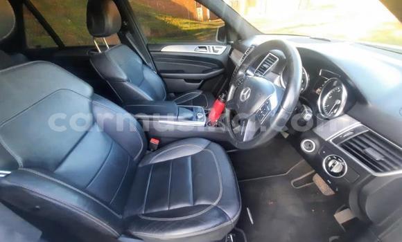 Acheter Occasion Voiture Mercedes‒Benz ML–Class Blanc à Beitbridge, Matabeleland South Acheter Occasion Voiture Mercedes‒Benz ML–Class Blanc à Beitbridge, Matabeleland South