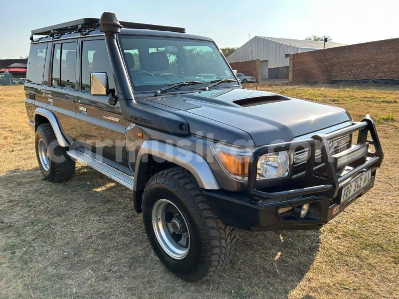 Big with watermark toyota land cruiser matabeleland south beitbridge 33824