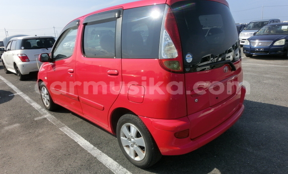 Buy Used Toyota FunCargo Red Car in Beitbridge in Matabeleland South Buy Used Toyota FunCargo Red Car in Beitbridge in Matabeleland South