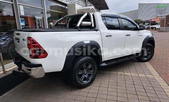Nunua Ilio tumika Toyota Hilux Nyeupe Gari ndani ya Beitbridge nchini Matabeleland Kusini Nunua Ilio tumika Toyota Hilux Nyeupe Gari ndani ya Beitbridge nchini Matabeleland Kusini