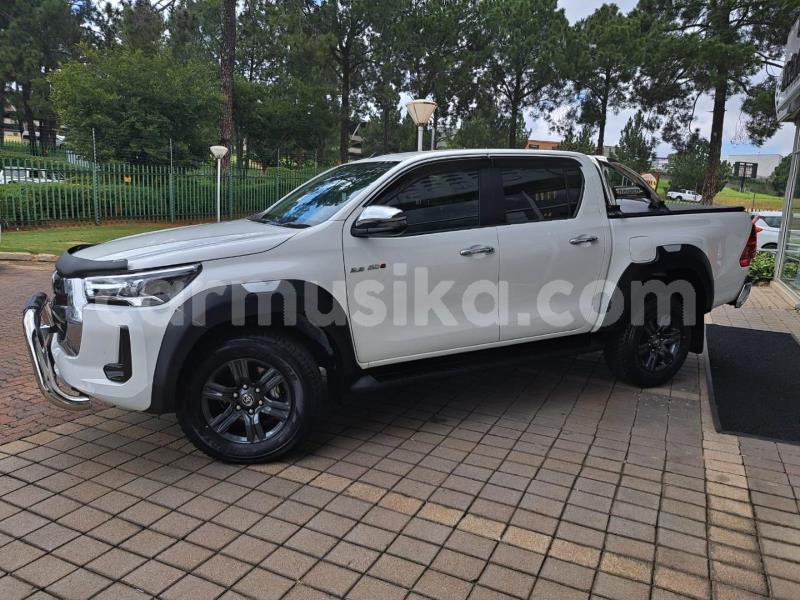 Big with watermark toyota hilux matabeleland south beitbridge 33826