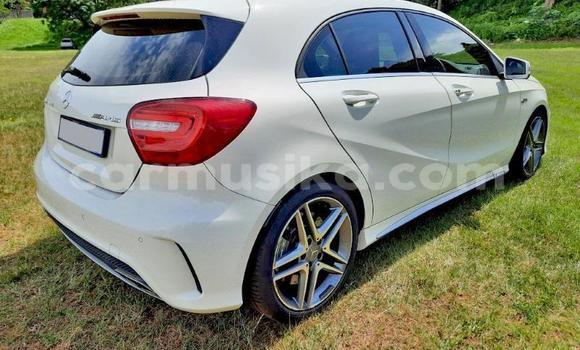 Acheter Occasion Voiture Mercedes‒Benz A-klasse AMG Blanc à Beitbridge, Matabeleland South Acheter Occasion Voiture Mercedes‒Benz A-klasse AMG Blanc à Beitbridge, Matabeleland South