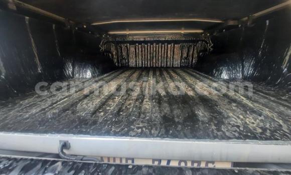 Acheter Occasion Voiture Toyota Hilux Gris à Beitbridge, Matabeleland South Acheter Occasion Voiture Toyota Hilux Gris à Beitbridge, Matabeleland South