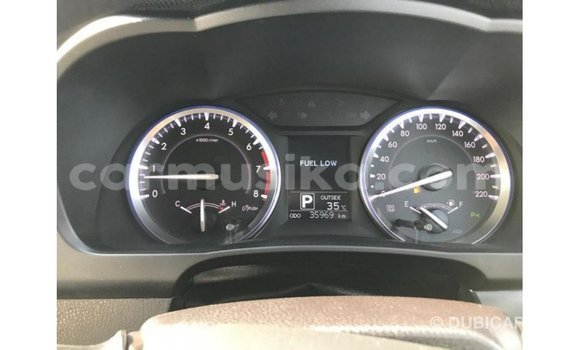 Buy Import Toyota Kluger White Car in Import - Dubai in Harare Buy Import Toyota Kluger White Car in Import - Dubai in Harare