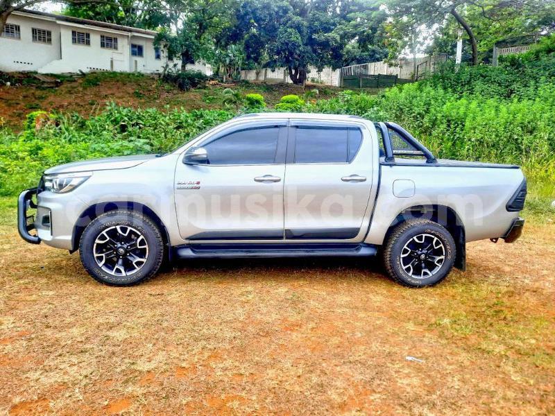 Big with watermark toyota hilux matabeleland south beitbridge 33829