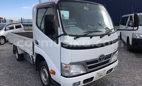 Acheter Occasion Utilitaire Toyota Dyna Blanc à Beitbridge, Matabeleland South