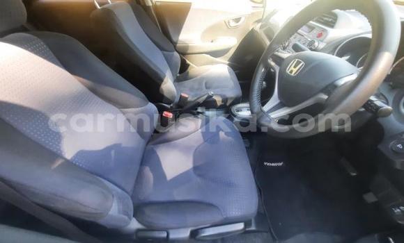 Buy Used Honda Jazz White Car in Beitbridge in Matabeleland South Buy Used Honda Jazz White Car in Beitbridge in Matabeleland South