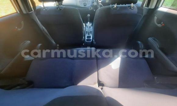 Buy Used Honda Jazz White Car in Beitbridge in Matabeleland South Buy Used Honda Jazz White Car in Beitbridge in Matabeleland South