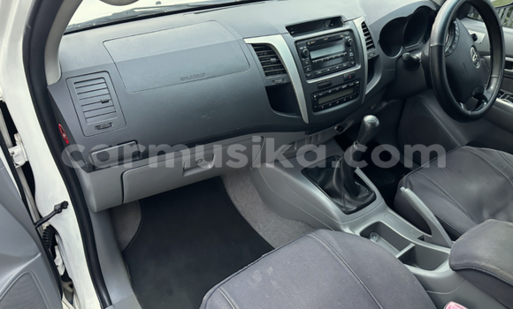 Acheter Occasion Voiture Toyota Hilux Blanc à Beitbridge, Matabeleland South Acheter Occasion Voiture Toyota Hilux Blanc à Beitbridge, Matabeleland South