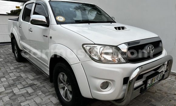 Acheter Occasion Voiture Toyota Hilux Blanc à Beitbridge, Matabeleland South Acheter Occasion Voiture Toyota Hilux Blanc à Beitbridge, Matabeleland South