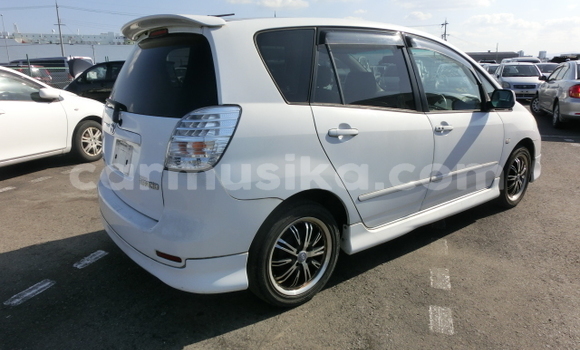 Buy Used Toyota Corolla Spacio White Car in Beitbridge in Matabeleland South Buy Used Toyota Corolla Spacio White Car in Beitbridge in Matabeleland South