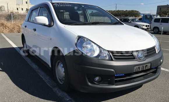 Buy Used Nissan AD White Car in Beitbridge in Matabeleland South