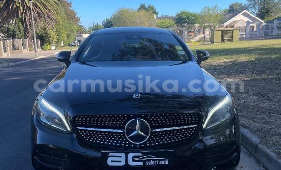Tenga Tsaru Mercedes‒Benz C–Class Nhema Mota in Beitbridge in Matabeleland South Tenga Tsaru Mercedes‒Benz C–Class Nhema Mota in Beitbridge in Matabeleland South
