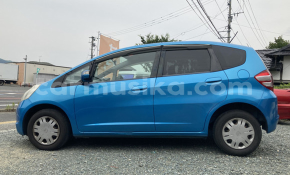 Nunua Ilio tumika Honda Fit Bluu Gari ndani ya Beitbridge nchini Matabeleland Kusini Nunua Ilio tumika Honda Fit Bluu Gari ndani ya Beitbridge nchini Matabeleland Kusini