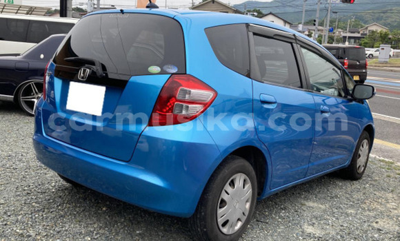 Nunua Ilio tumika Honda Fit Bluu Gari ndani ya Beitbridge nchini Matabeleland Kusini Nunua Ilio tumika Honda Fit Bluu Gari ndani ya Beitbridge nchini Matabeleland Kusini