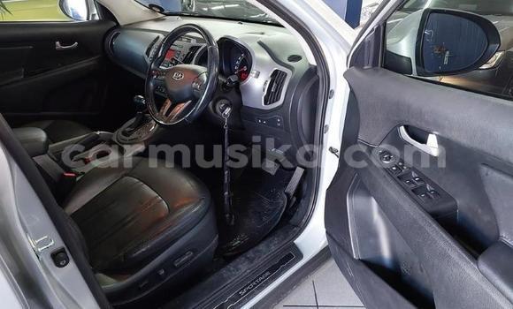 Acheter Occasion Voiture Kia Sportage Gris à Beitbridge, Matabeleland South Acheter Occasion Voiture Kia Sportage Gris à Beitbridge, Matabeleland South