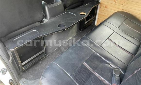 Buy Used Toyota Hiace White Car in Beitbridge in Matabeleland South Buy Used Toyota Hiace White Car in Beitbridge in Matabeleland South