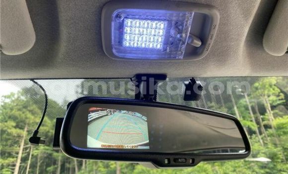 Buy Used Toyota Hiace White Car in Beitbridge in Matabeleland South Buy Used Toyota Hiace White Car in Beitbridge in Matabeleland South