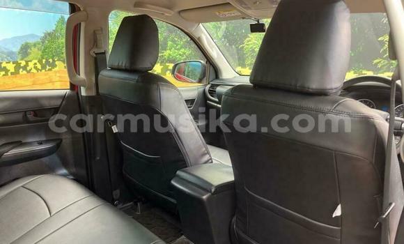 Tenga Tsaru Toyota Hilux Tsvuku Mota in Beitbridge in Matabeleland South Tenga Tsaru Toyota Hilux Tsvuku Mota in Beitbridge in Matabeleland South