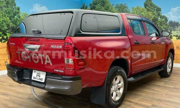 Tenga Tsaru Toyota Hilux Tsvuku Mota in Beitbridge in Matabeleland South Tenga Tsaru Toyota Hilux Tsvuku Mota in Beitbridge in Matabeleland South