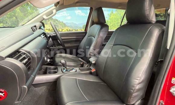 Tenga Tsaru Toyota Hilux Tsvuku Mota in Beitbridge in Matabeleland South Tenga Tsaru Toyota Hilux Tsvuku Mota in Beitbridge in Matabeleland South